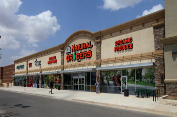 REFINANCE Retail” title=