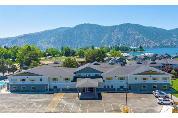 Refinance Hotel” title=